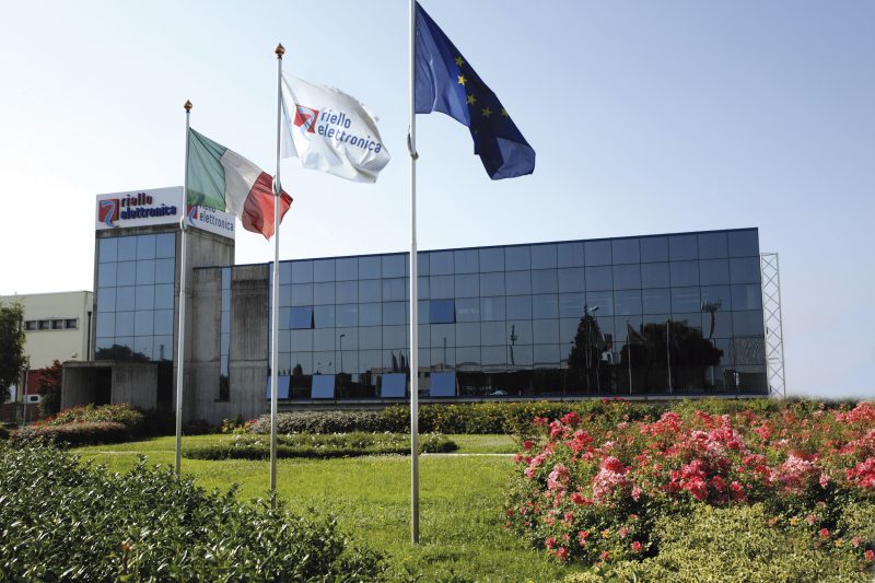 La nuova gamma di inverter Riello Solartech per il settore residenziale