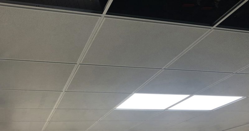 Soffitto radiante ispezionabile Rehau