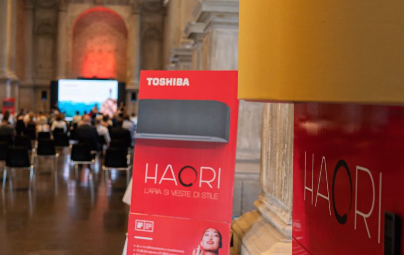 Toshiba Haori: il climatizzatore rivestito in tessuto personalizzato