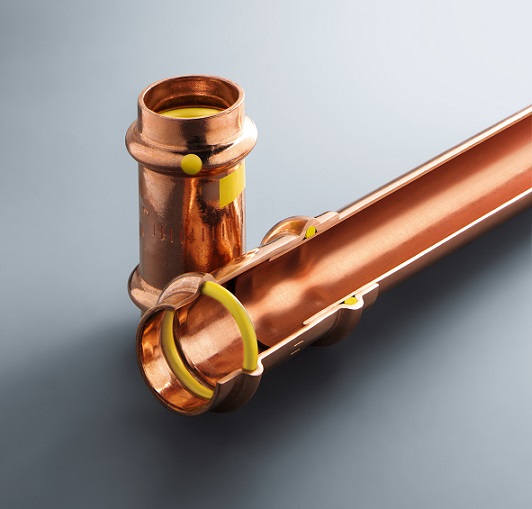 Sistemi metallici a pressare per impianti a gas